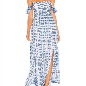 Holli Maxi in White & Navy Sabia (Tiara Hawai’i)